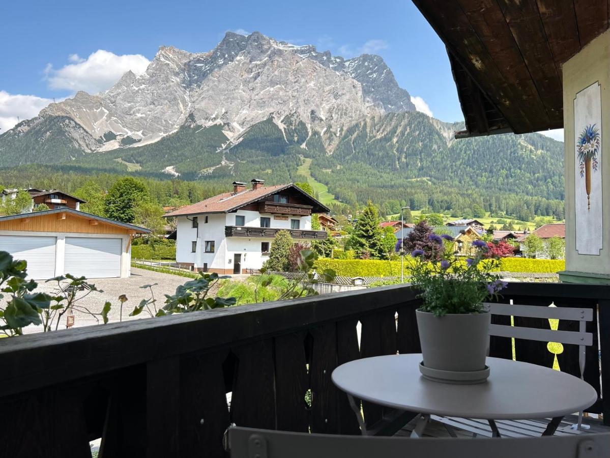 Haus Blaesi Apartman Ehrwald Kültér fotó